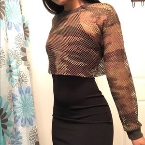 FOREVER 21 CROPPED MESH CAMOUFLAGE SHIRT